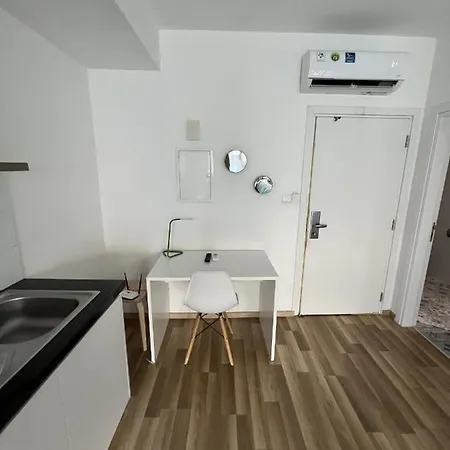 Town Hall Studio Centre Apartman